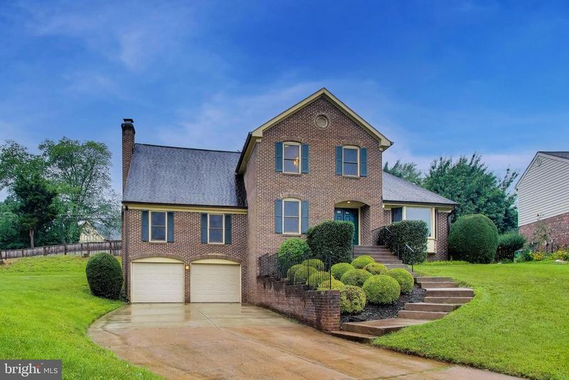 1018 Salt Meadow Ln, Mclean, VA 22101