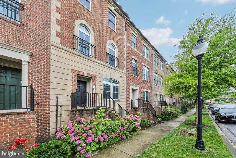 355 Parkview Ave, Gaithersburg, MD 20878