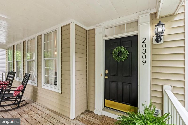 20309 Vermeer St, Ashburn, VA 20147