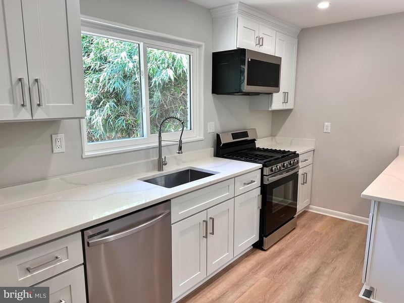 322 N Gordon St, Alexandria, VA 22304