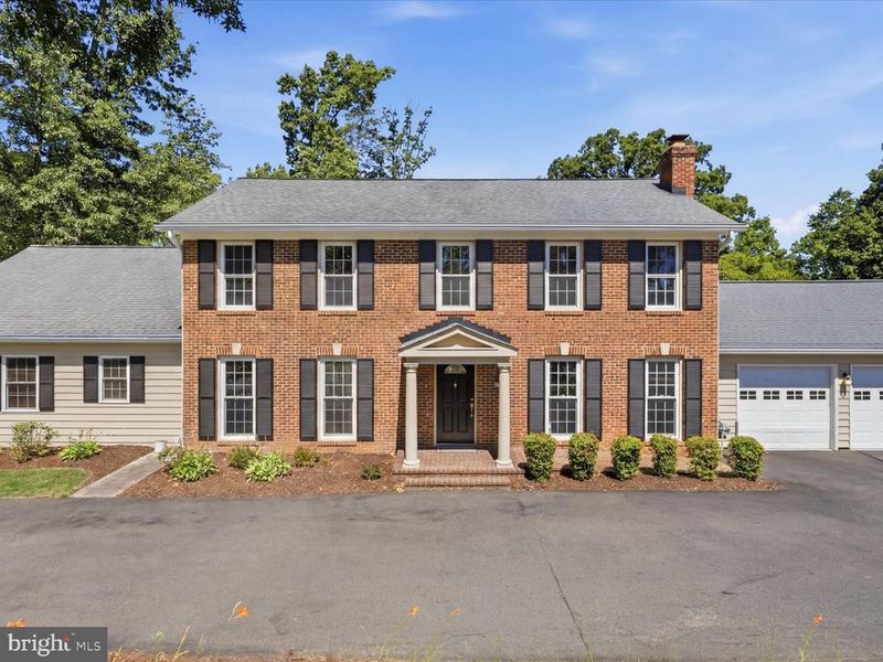 4410 Guinea Rd, Fairfax, VA 22032