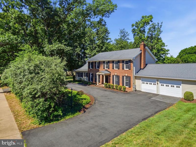 4410 Guinea Rd, Fairfax, VA 22032