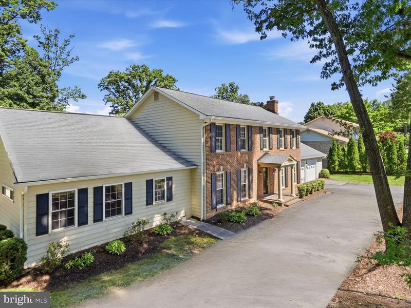 4410 Guinea Rd, Fairfax, VA 22032