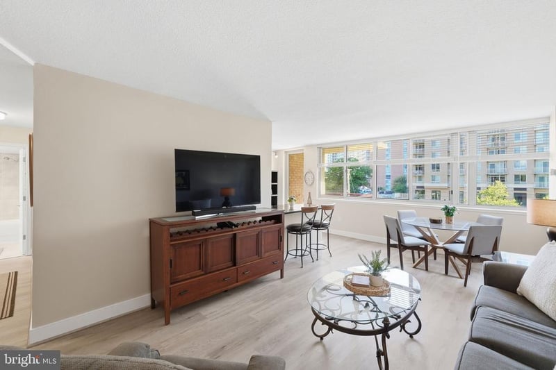 1220 Blair Mill Rd #210, Silver Spring, MD 20910