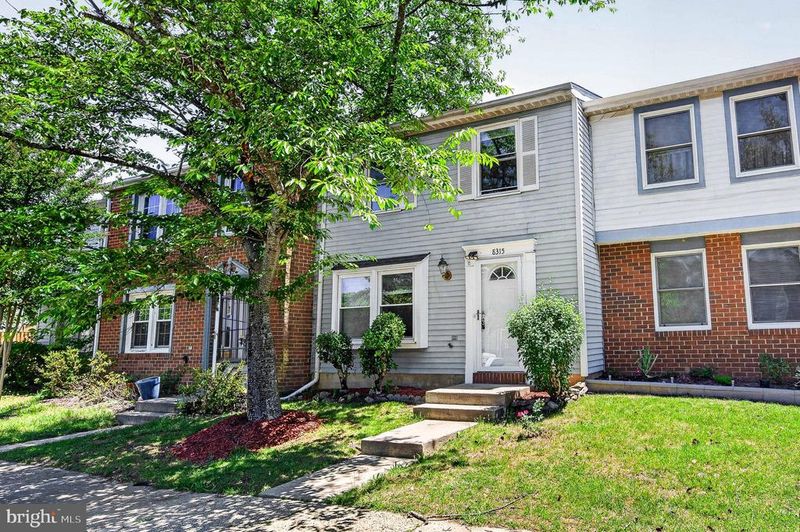 8315 Claremont Woods Dr, Alexandria, VA 22309