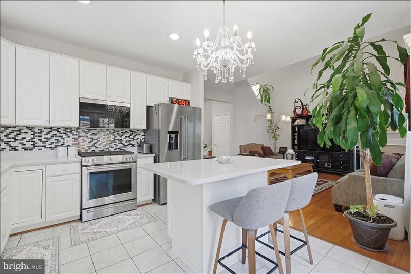 14204 Forbes Pl, Gainesville, VA 20155