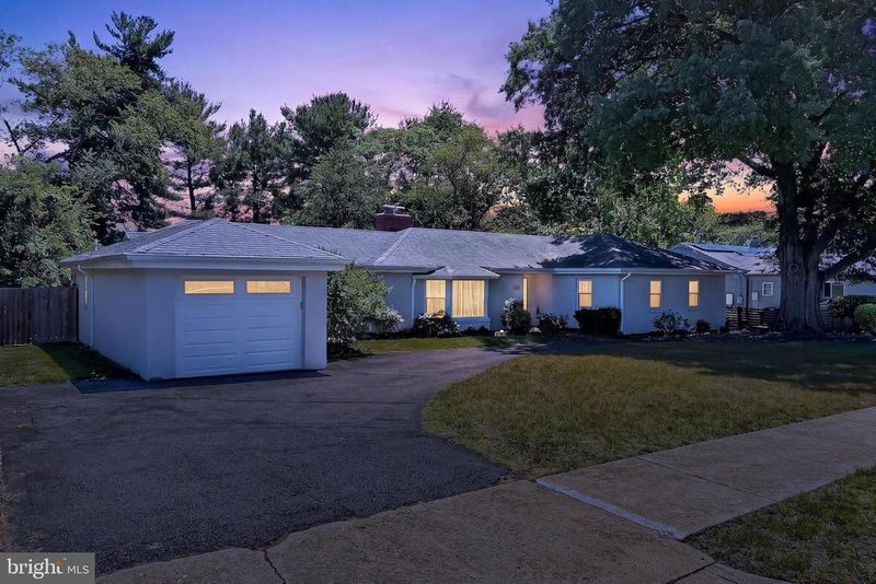 201 Longview Dr, Alexandria, VA 22314