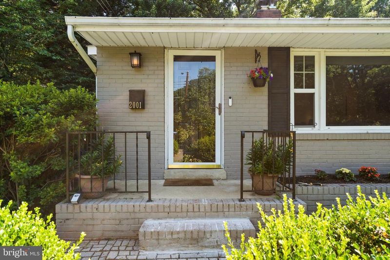 2001 Paul Spring Pw, Alexandria, VA 22308