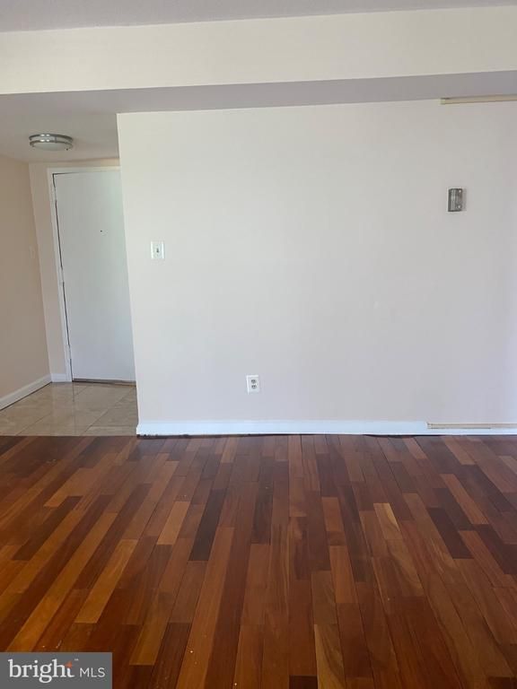 1836 Metzerott Rd #707, Hyattsville, MD 20783