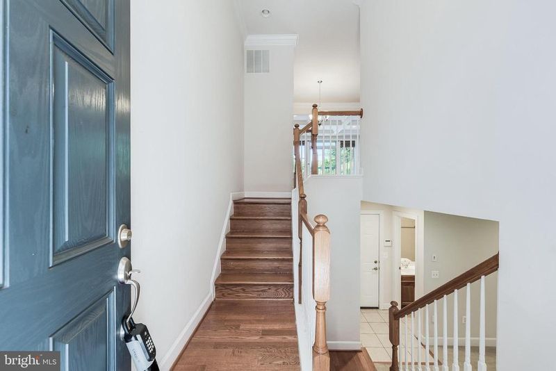 2619 S Kenmore Ct, Arlington, VA 22206
