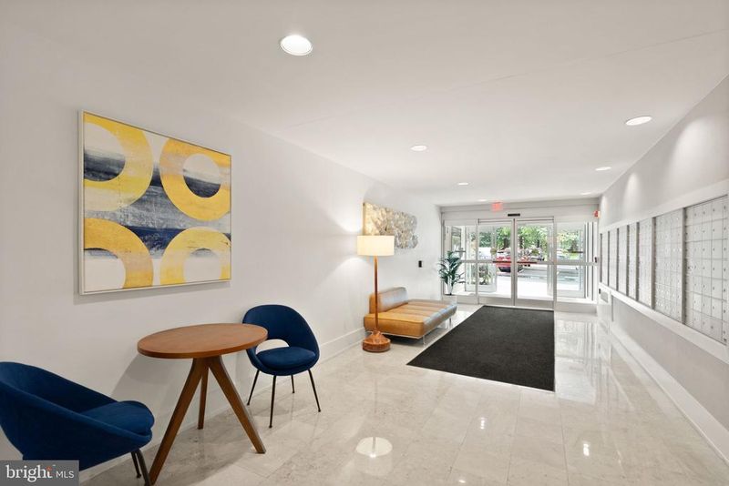 4977 Battery Ln #1-711, Bethesda, MD 20814