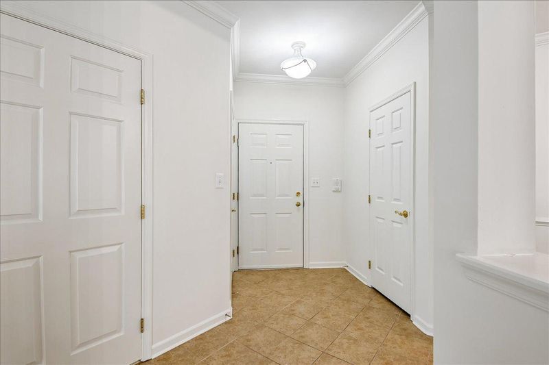 1011 Samantha Ln #302, Odenton, MD 21113