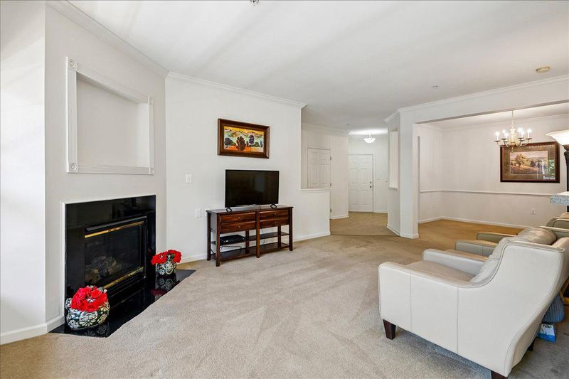 1011 Samantha Ln #302, Odenton, MD 21113
