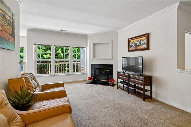 1011 Samantha Ln #302, Odenton, MD 21113