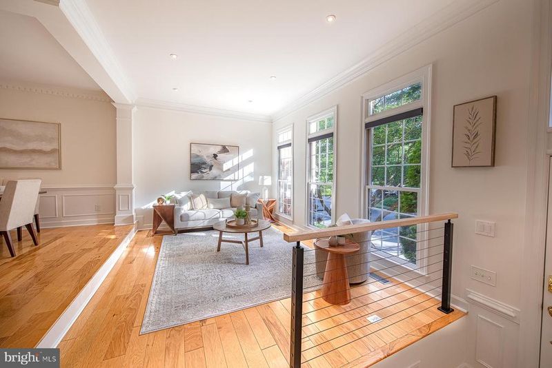 4653 Kinsey Ln, Alexandria, VA 22311