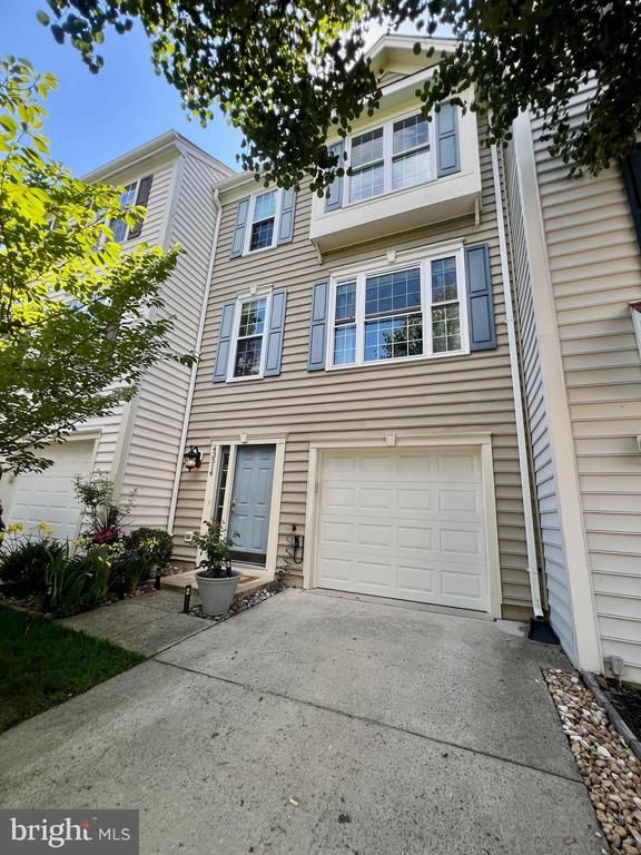 43514 Greenwich Sq, Ashburn, VA 20147