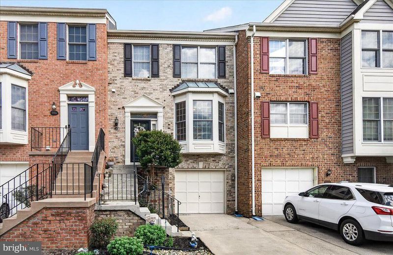 112 Toll House Ct, Frederick, MD 21702
