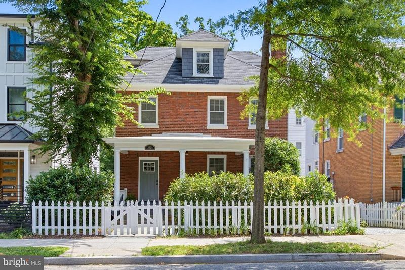 3834 Mckinley St NW, Washington, DC 20015