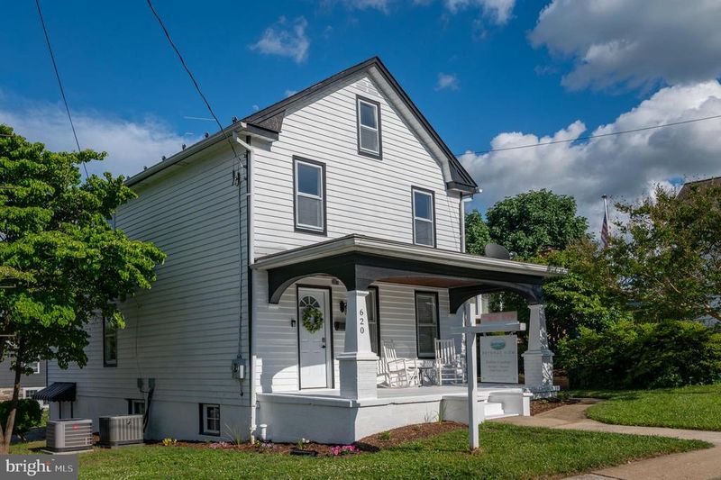 620 N Maple Ave, Brunswick, MD 21716