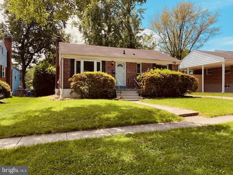 4418 Ives St, Rockville, MD 20853