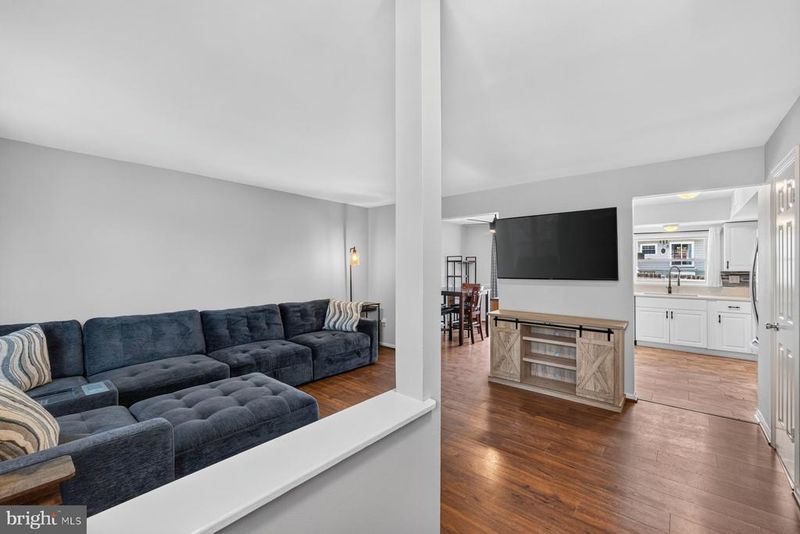 5733 Sunset View Ln, Frederick, MD 21703
