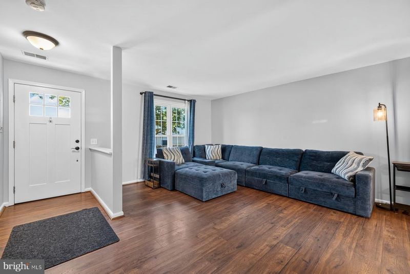 5733 Sunset View Ln, Frederick, MD 21703