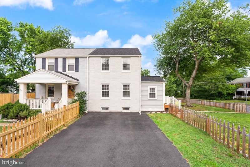 5940 Edgehill Dr, Alexandria, VA 22303