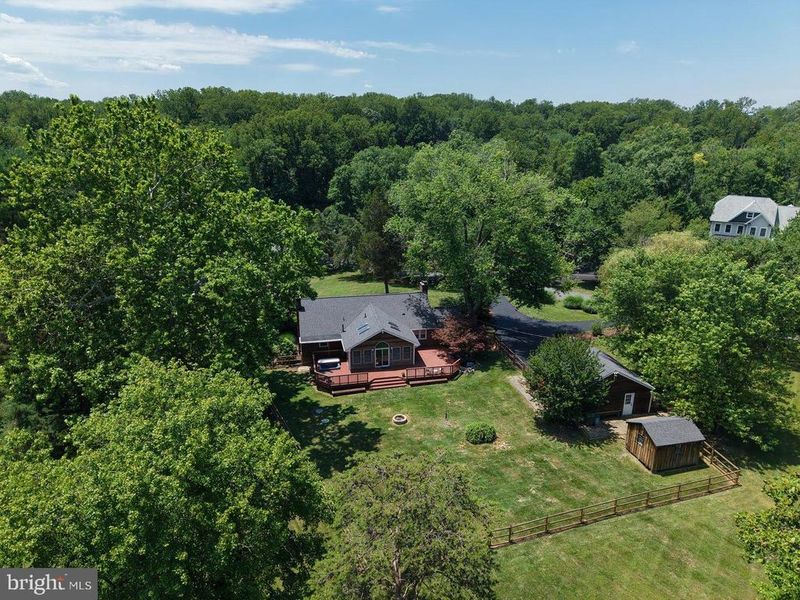 6251 Woodfair Dr, Fairfax Station, VA 22039