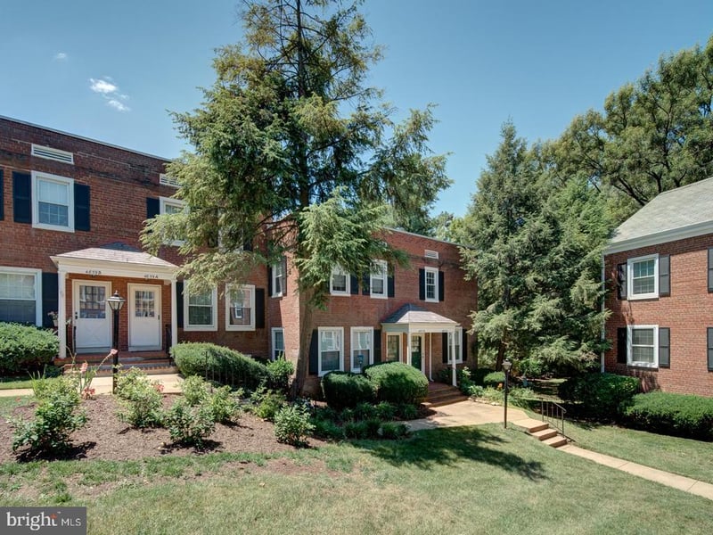 4857 28th St S #A, Arlington, VA 22206