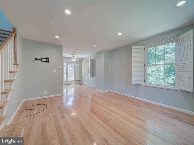 4857 28th St S #A, Arlington, VA 22206