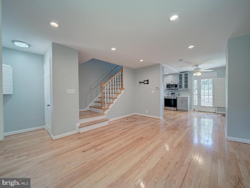 4857 28th St S #A, Arlington, VA 22206