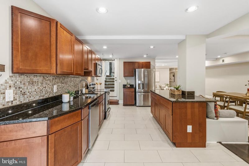 1321 Euclid St NW #T1, Washington, DC 20009