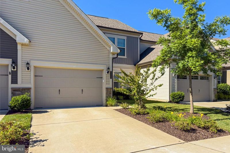 6312 Virginia Bluebell Ln, Haymarket, VA 20169