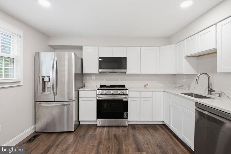 25637 Coltrane Dr, Damascus, MD 20872