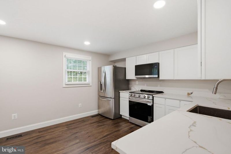 25637 Coltrane Dr, Damascus, MD 20872