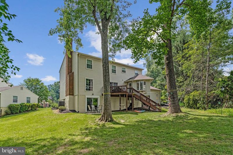 8422 Blevins Way Ct, Vienna, VA 22182