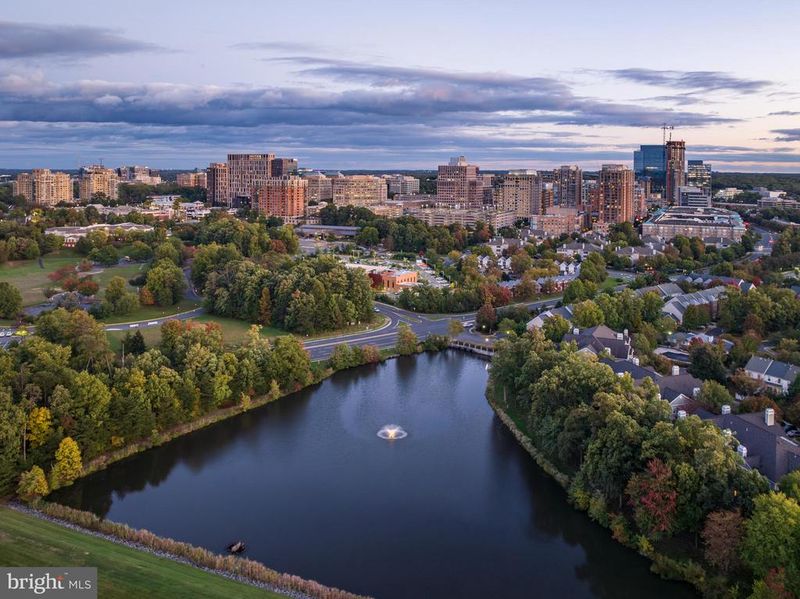 1720 Lake Shore Crest Dr #16, Reston, VA 20190