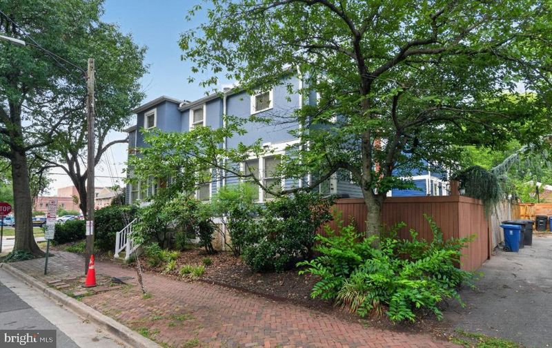 400 N West St, Alexandria, VA 22314