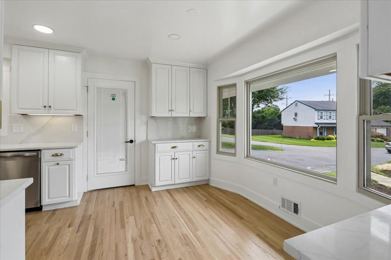 8607 Wild Olive Dr, Potomac, MD 20854
