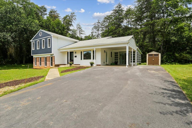 8607 Wild Olive Dr, Potomac, MD 20854