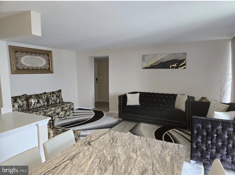 16 S Van Dorn St #607, Alexandria, VA 22304