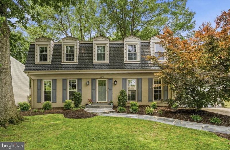 8853 Applecross Ln, Springfield, VA 22153