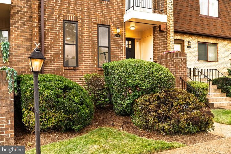 1715 Tyvale Ct, Vienna, VA 22182
