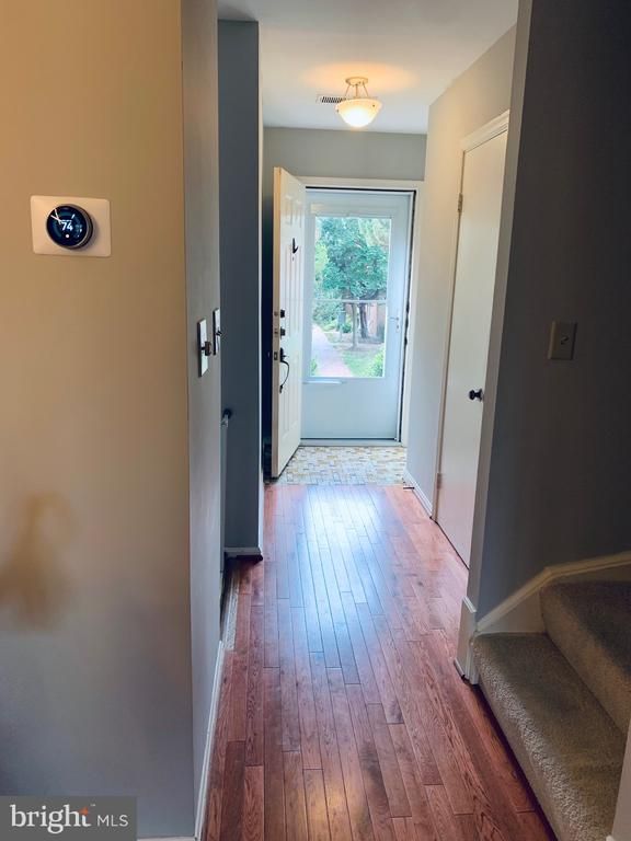 1623 S Barton St #18, Arlington, VA 22204