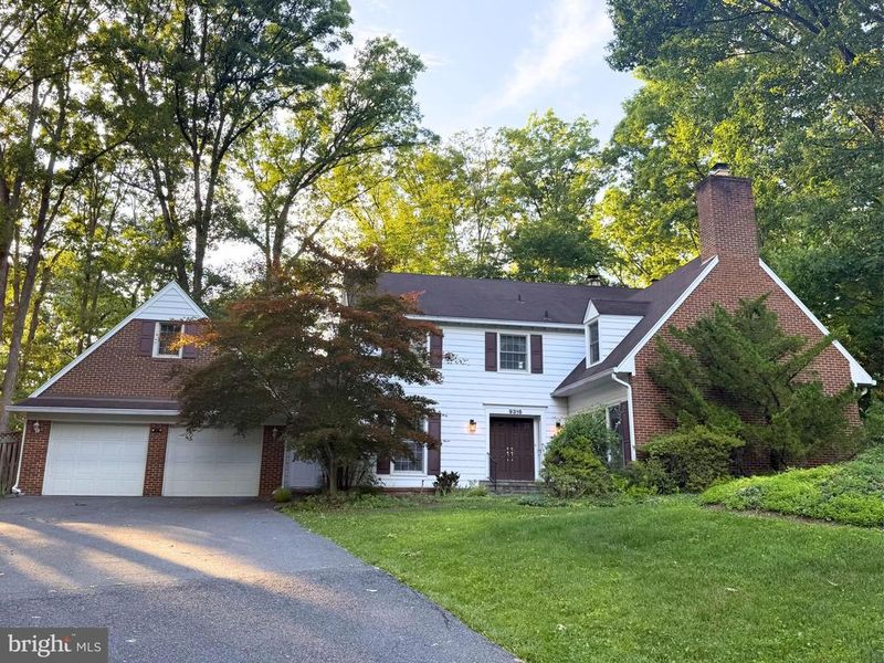 9316 Langford Ct, Potomac, MD 20854
