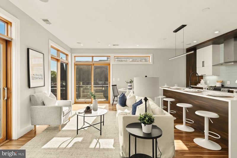 1337 K St SE #PENTHOUSE 3, Washington, DC 20003