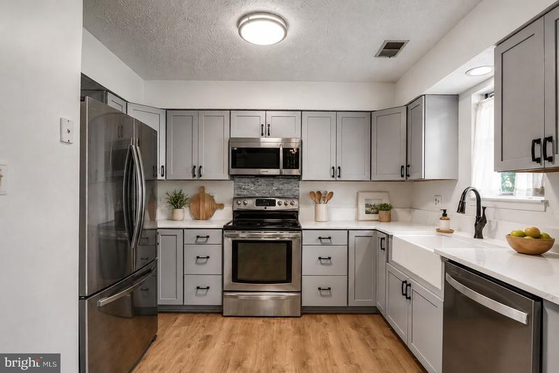 7612 Whitly Way, Lorton, VA 22079