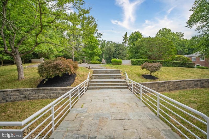 7545 Potomac Fall Rd, Mclean, VA 22102