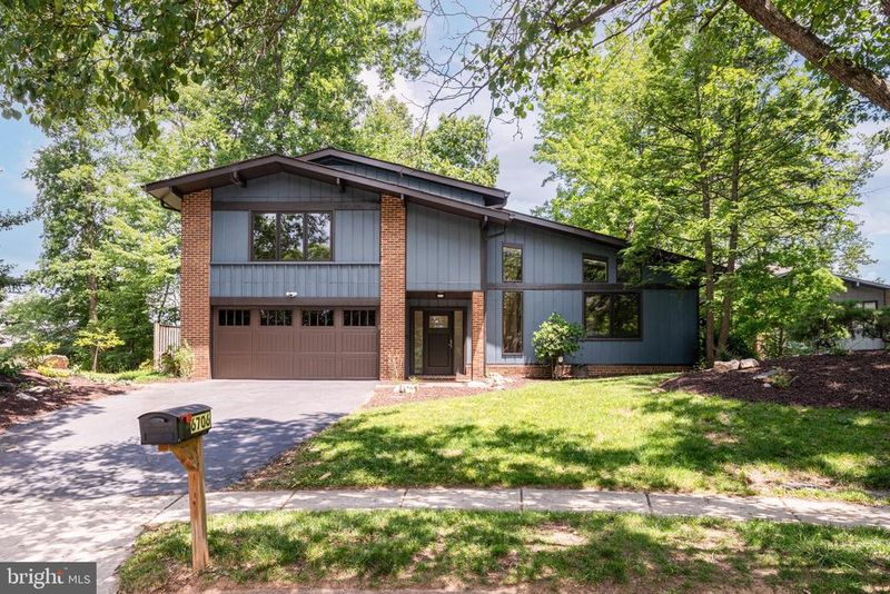 6706 Pine Creek Ct, Mclean, VA 22101