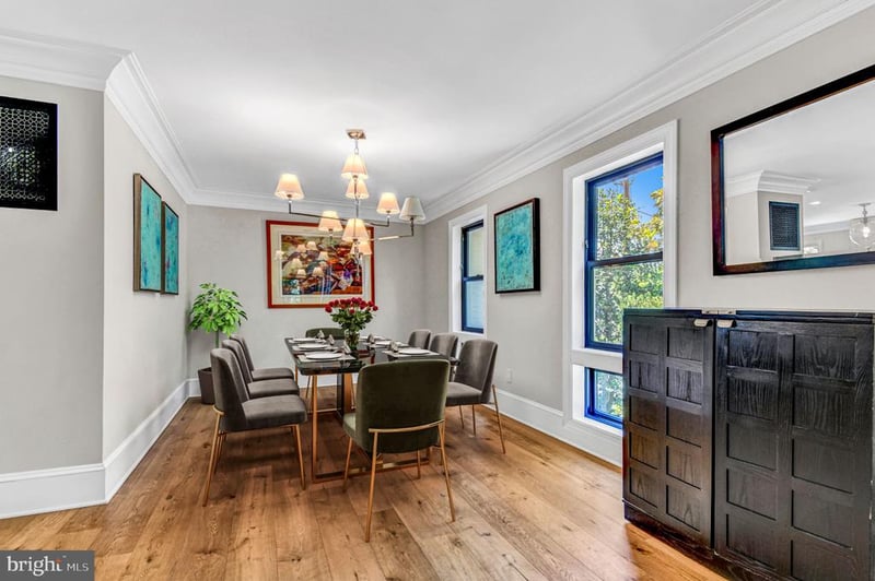 7601 Persimmon Tree Ln, Bethesda, MD 20817